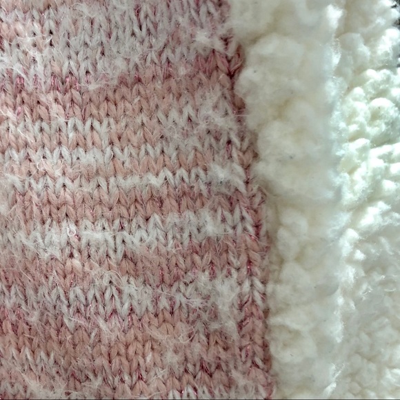 ABERCROMBIE KIDS Infinity Scarf Pink Sherpa OS - Picture 5 of 7